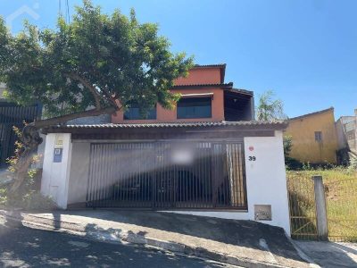 Sobrado, 3 quartos, 208 m² - Foto 1