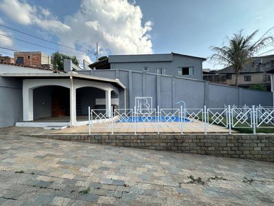 Casa, 3 quartos, 285 m² - Foto 2