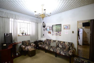 Casa, 3 quartos, 200 m² - Foto 2