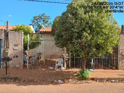 Casa, 2 quartos, 200 m² - Foto 1