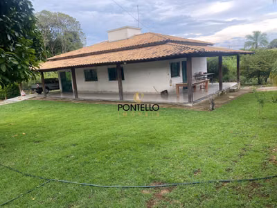 Sítio, 4 quartos, 9000 m² - Foto 1