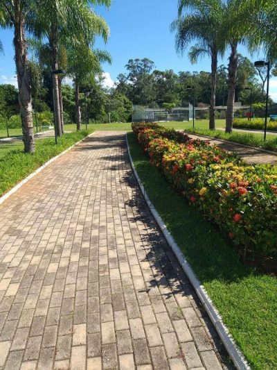 Loteamento e Condomínio, 250 m² - Foto 1