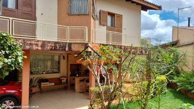 Casa, 4 quartos, 158 m² - Foto 1