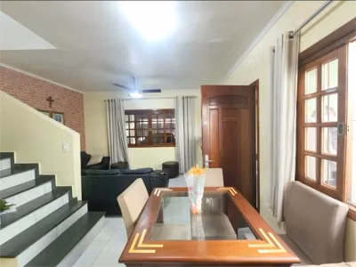 Casa, 2 quartos, 100 m² - Foto 1
