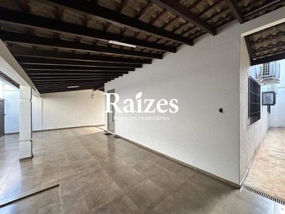 Casa, 3 quartos, 220 m² - Foto 3