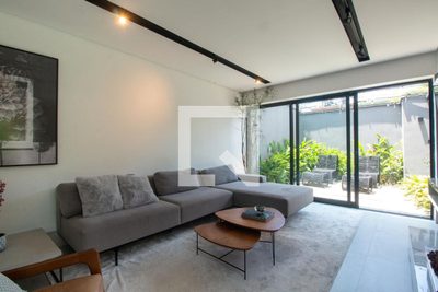 Casa, 2 quartos, 200 m² - Foto 1