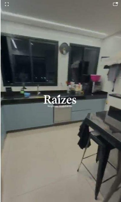 Apartamento, 3 quartos, 200 m² - Foto 1