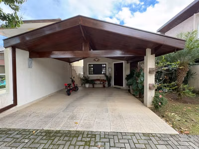 Casa, 4 quartos, 220 m² - Foto 1