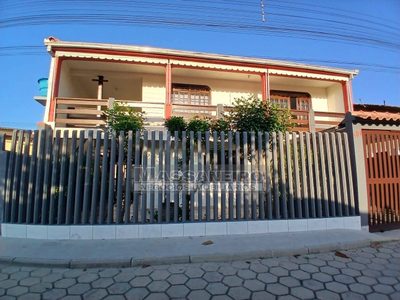 Casa, 3 quartos, 182 m² - Foto 1