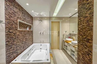 Apartamento, 3 quartos, 220 m² - Foto 1