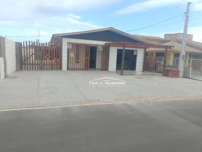 Casa, 3 quartos, 195 m² - Foto 1