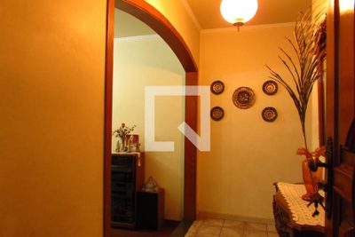 Casa, 3 quartos, 250 m² - Foto 1