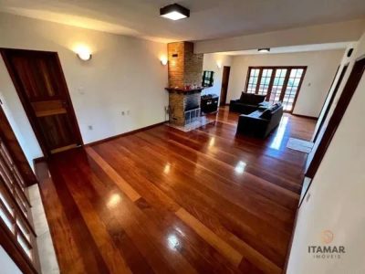 Sítio, 4 quartos, 1 m² - Foto 1