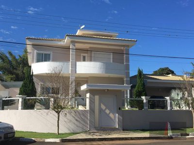 Casa, 4 quartos, 440 m² - Foto 1