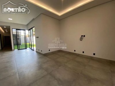 Casa, 1 quarto, 180 m² - Foto 2