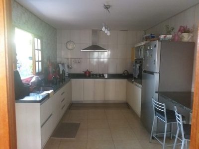 Casa, 2 quartos, 216 m² - Foto 1
