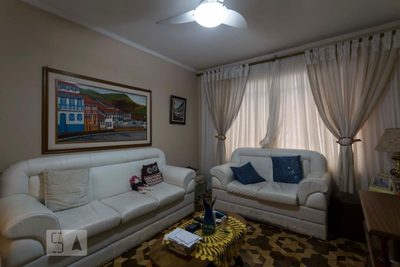 Casa, 4 quartos, 230 m² - Foto 2