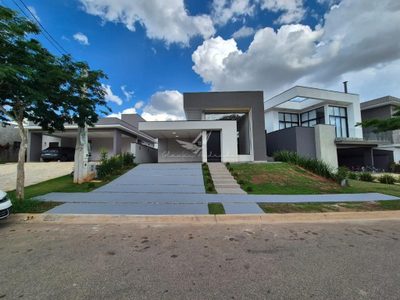 Casa, 3 quartos, 192 m² - Foto 2