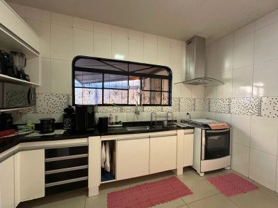 Casa, 4 quartos, 265 m² - Foto 1