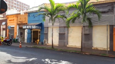 Prédio Inteiro - Foto 1