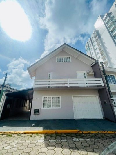 Casa, 5 quartos, 244 m² - Foto 2