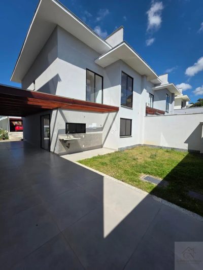 Casa, 4 quartos, 151 m² - Foto 1