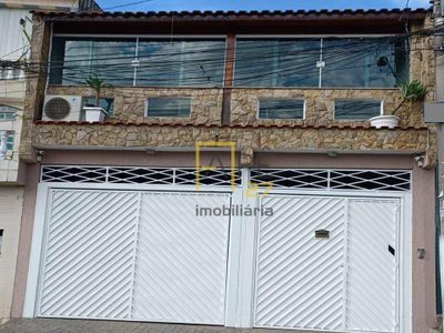 Casa, 3 quartos, 191 m² - Foto 2