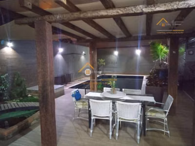 Casa, 4 quartos, 412 m² - Foto 1