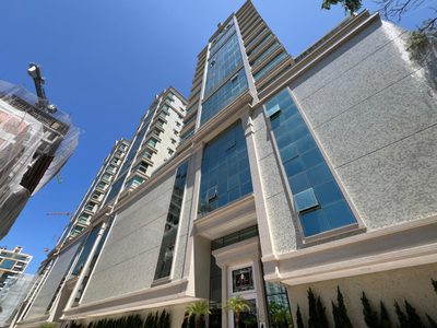 Apartamento, 3 quartos, 245 m² - Foto 2