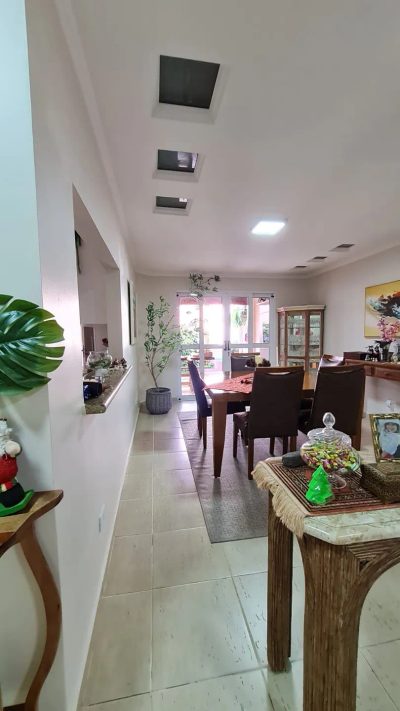 Casa, 4 quartos, 250 m² - Foto 4