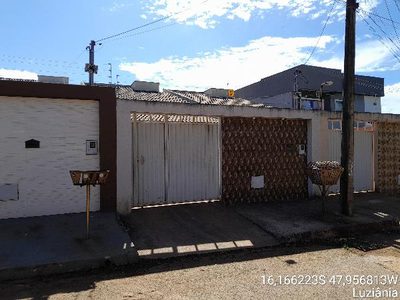 Casa, 2 quartos, 180 m² - Foto 1