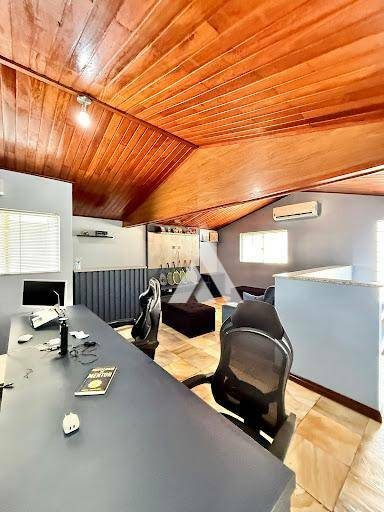 Casa, 3 quartos, 320 m² - Foto 2