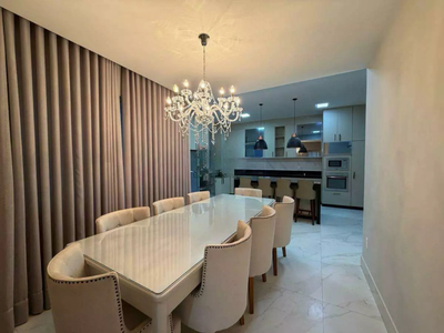 Casa, 8 quartos, 251 m² - Foto 2