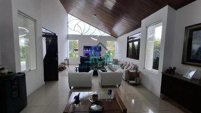 Casa, 4 quartos, 337 m² - Foto 2