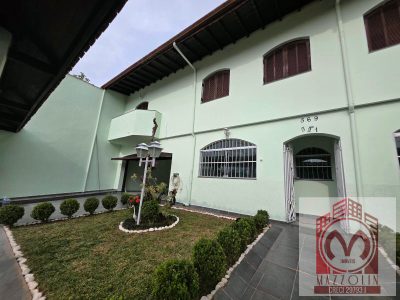 Casa, 4 quartos, 250 m² - Foto 1
