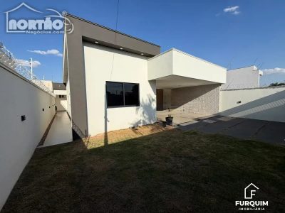 Casa, 3 quartos, 168 m² - Foto 2