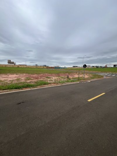 Terreno, 300 m² - Foto 1