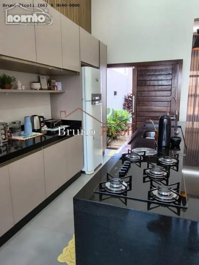 Casa, 3 quartos, 235 m² - Foto 3