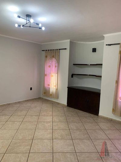Casa, 3 quartos, 180 m² - Foto 2