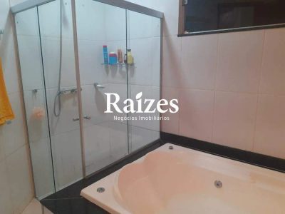 Casa, 3 quartos, 272 m² - Foto 4