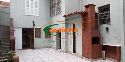Casa, 3 quartos, 226 m² - Foto 2