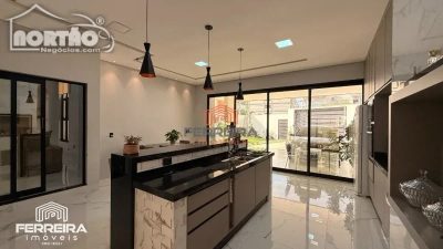 Casa, 3 quartos, 206 m² - Foto 1