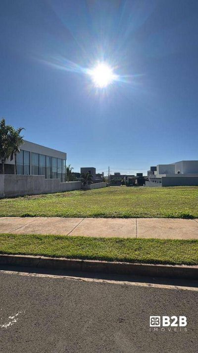 Loteamento e Condomínio, 408 m² - Foto 1
