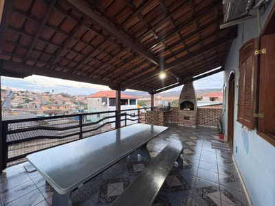 Casa, 6 quartos, 140 m² - Foto 1