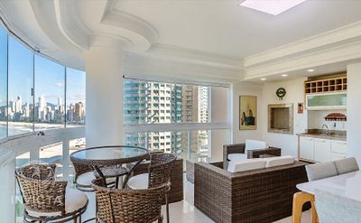 Apartamento, 3 quartos, 117 m² - Foto 2