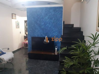 Sobrado, 8 quartos, 450 m² - Foto 2