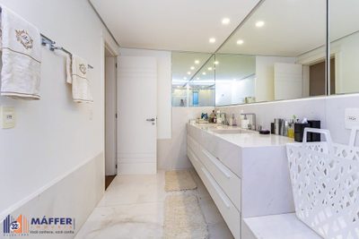 Apartamento, 3 quartos, 223 m² - Foto 3