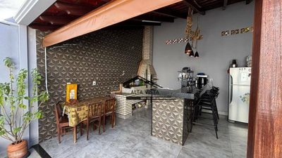 Casa, 4 quartos, 235 m² - Foto 1
