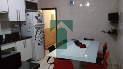 Sobrado, 3 quartos, 204 m² - Foto 2