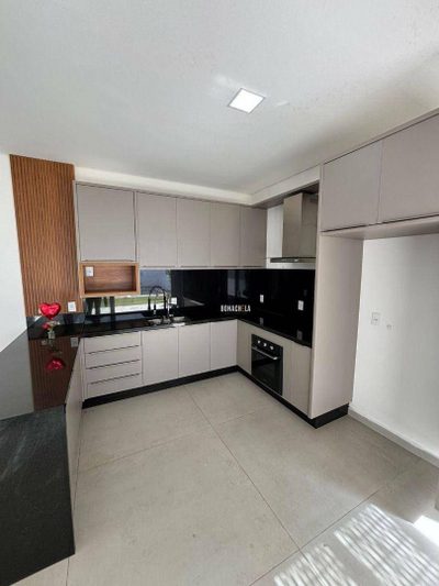 Casa, 3 quartos, 195 m² - Foto 2